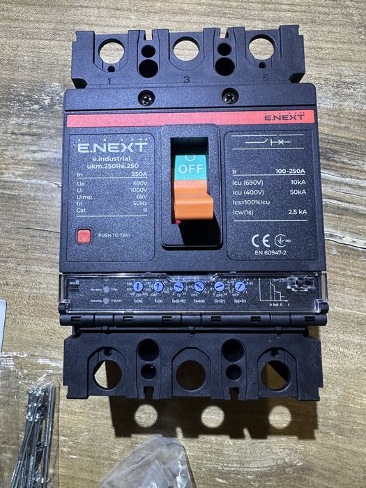 Автоматичний вимикач E.NEXT