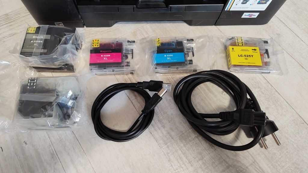 Urządzenia wielofunkcyjne Brother DCP-J105 Wi-Fi plus tusze