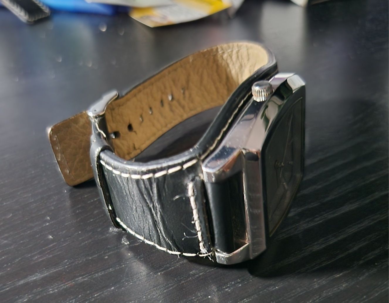 Relógio de pulso homem em otimo estado
Bracelete em couro
De alto qual
