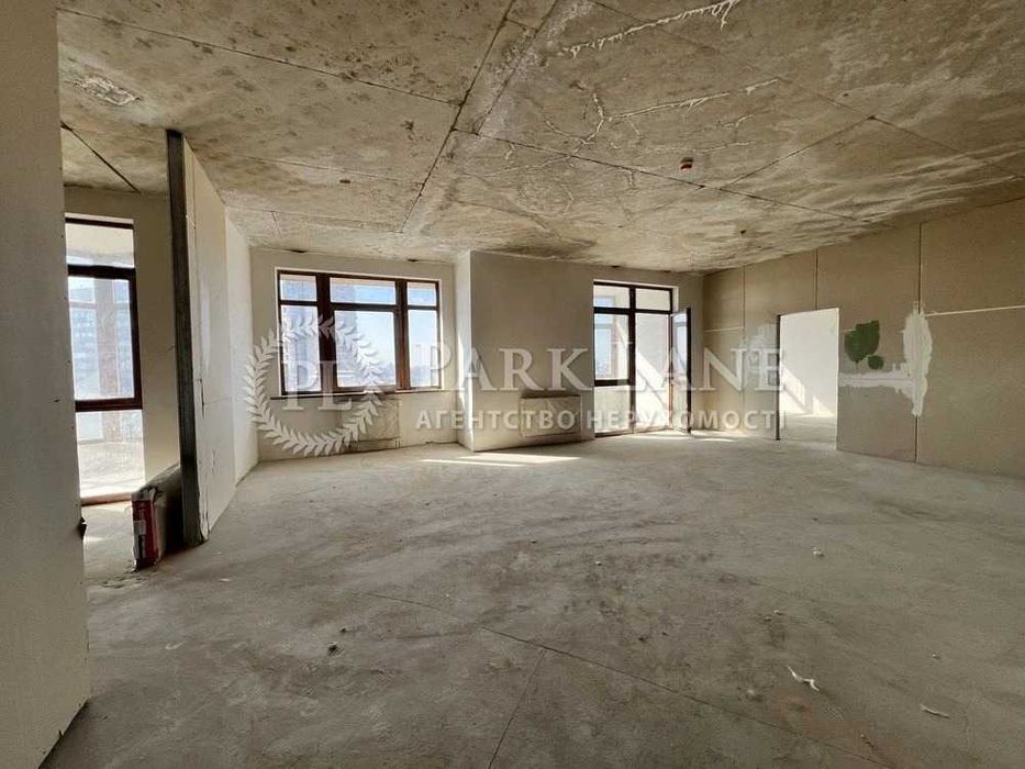 ЗОЛОТІ ВОРОТА, квартира 175 m2 новий будинок з підземним паркінгом!