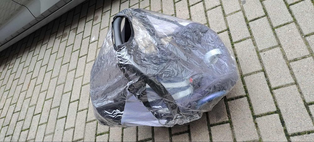 Nosidło Maxi Cosi fotelik samochodowy 0-13 + baza isofix+ adaptery