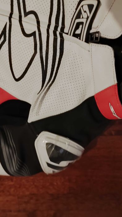 Fato mota spyke perfurado 2 peças