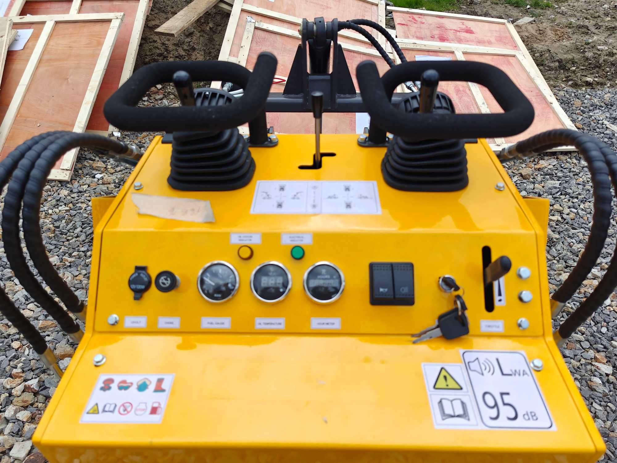 Miniładowarka wielofunkcyjna SKID /Bobcat
