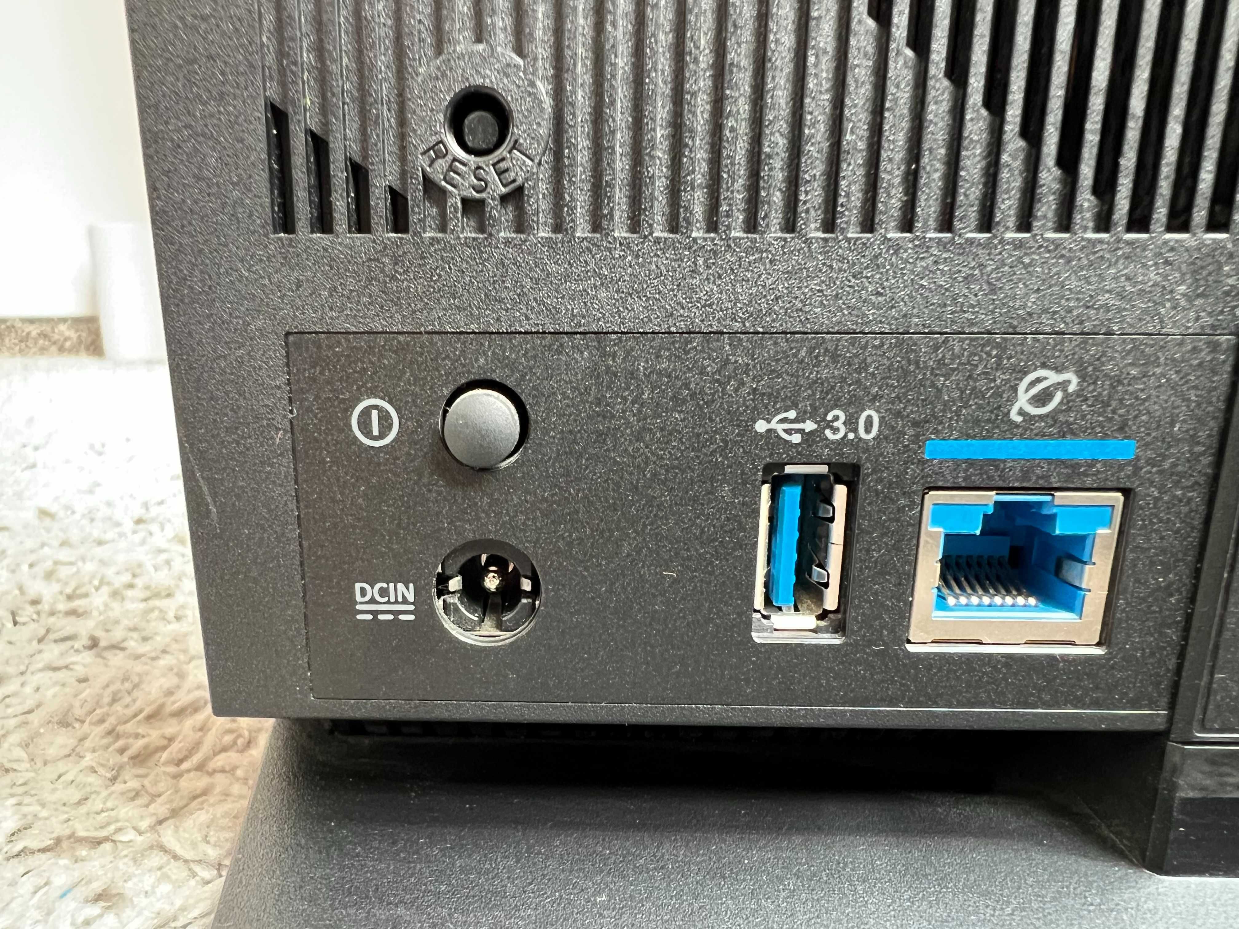 Router ASUS 4G-AC68U + 2x Lyra MAP-AC1300 AiMesh