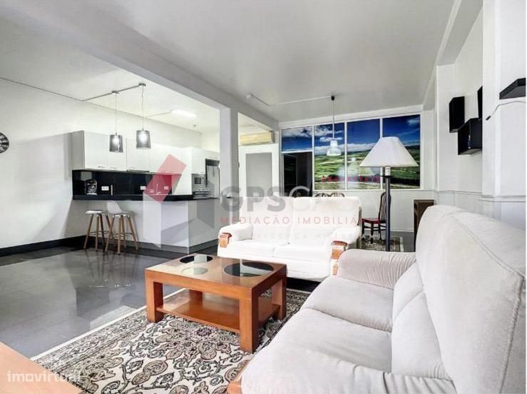 Apartamento T1+1 em Santa Cruz, Praia da Vitória