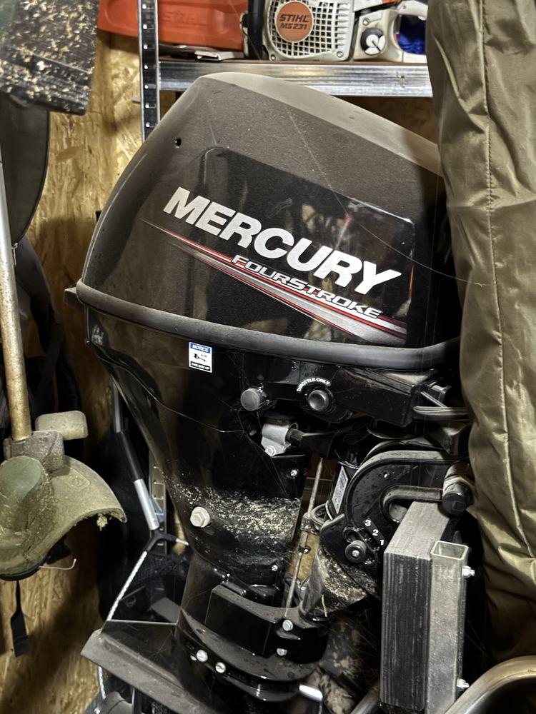 Silnik zaburtowy czterosuw Mercury F8EH krótki