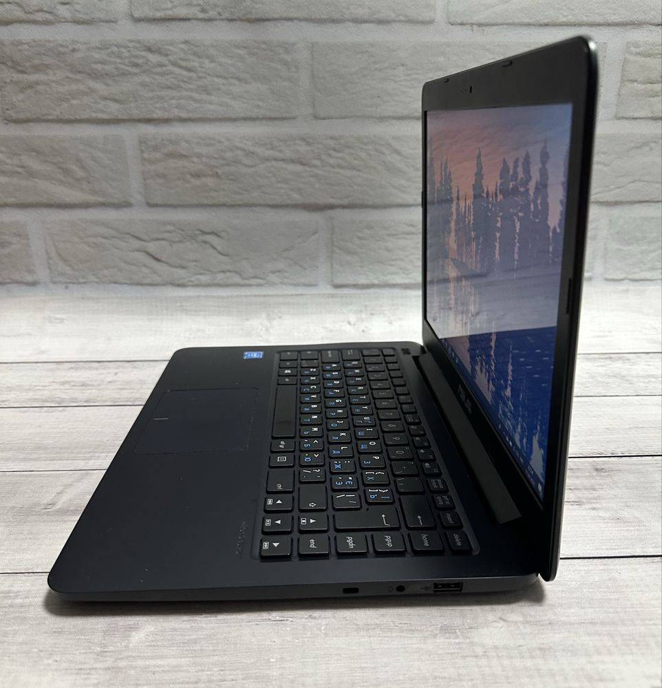 Ноутбук Asus EeeBook E402SA 14’’ FHD Celeron N3060 4GB ОЗУ/ 64GB eMMC