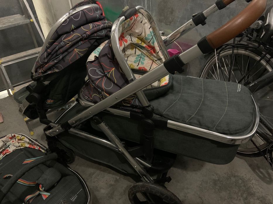 Sprzedam wózek rok po roku Cossato 2 w 1, używany.