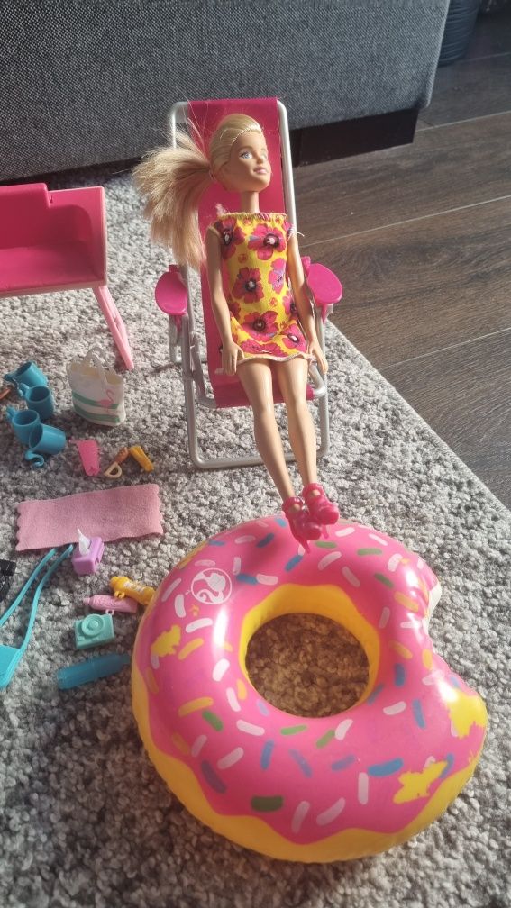 Lalka Barbie z akcesoriami