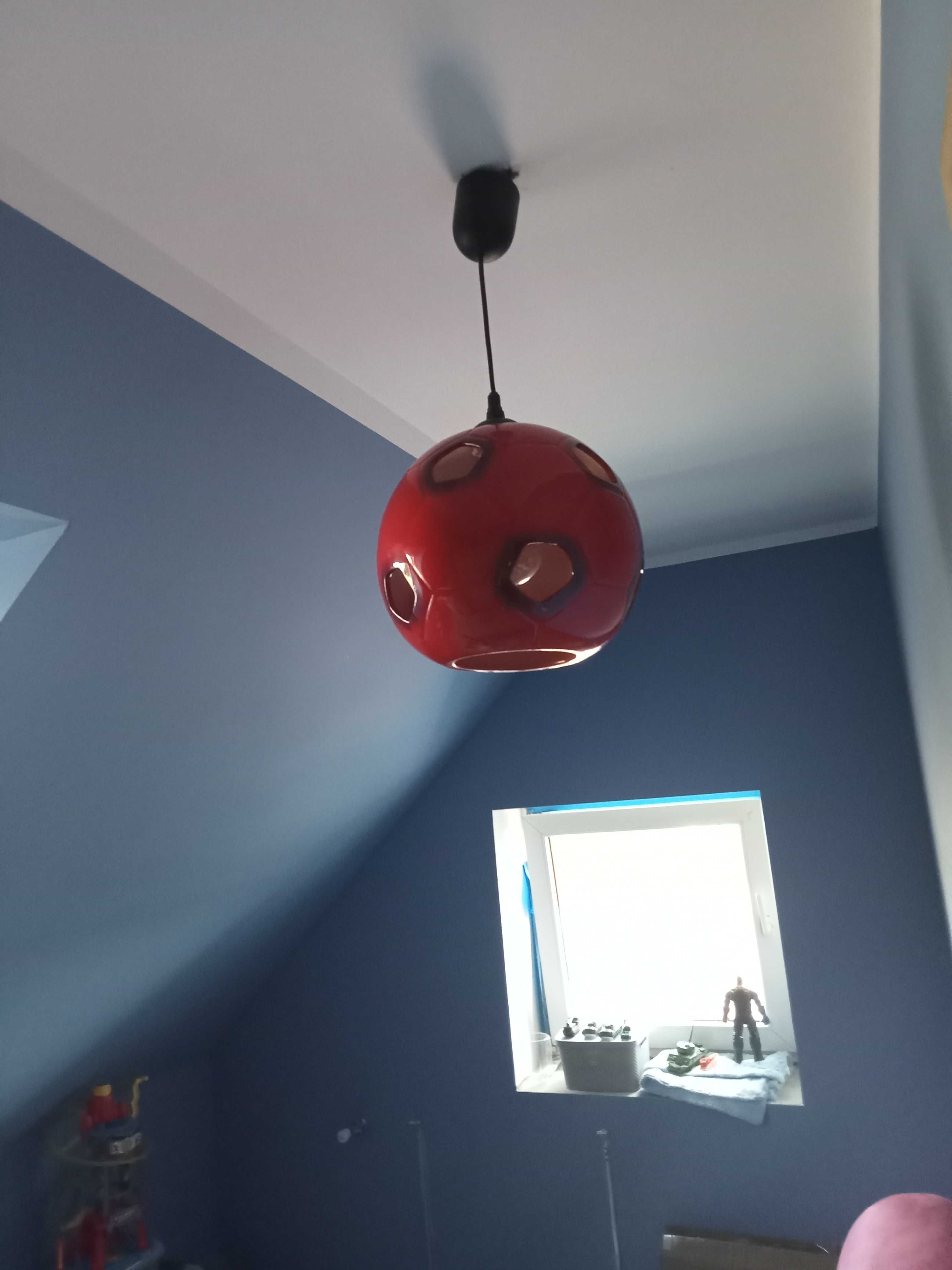 Lampa piłka Ikea