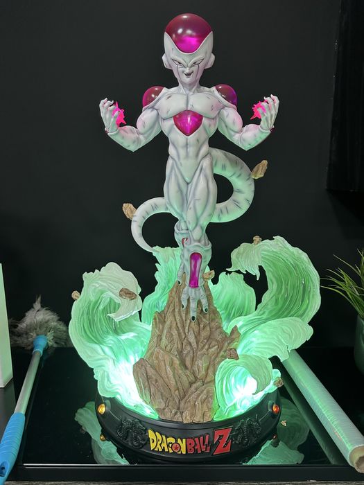 Frieza KD collectibles 1/4