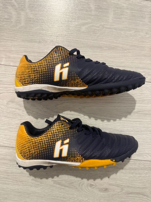 buty piłkarskie 38 r