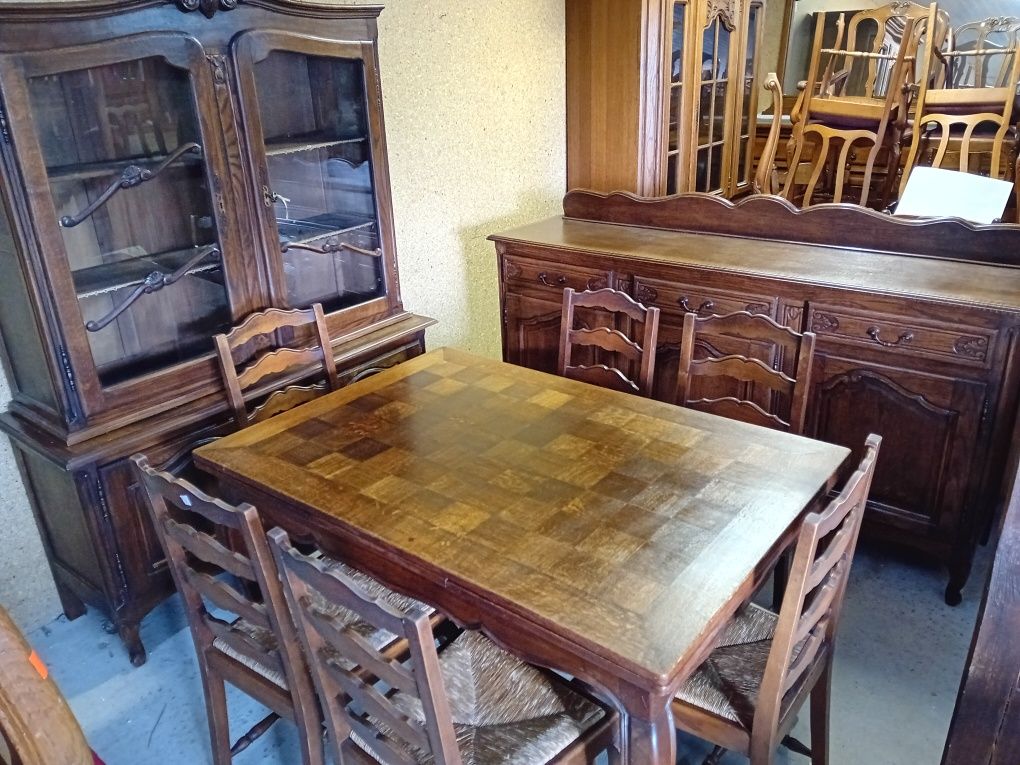 Jadalnia ludwikowska komoda witryna rozkladany stol  I 6 krzeseł