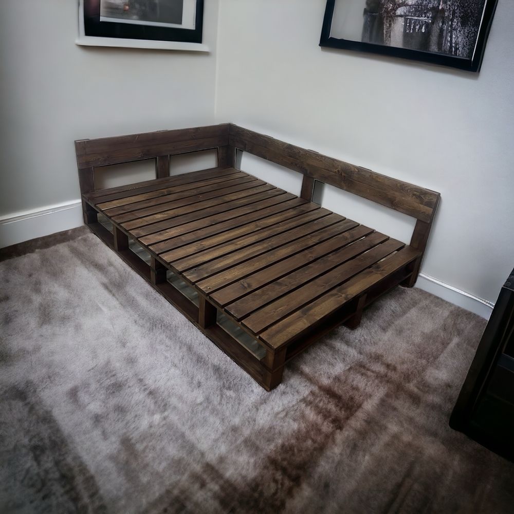 Кровать из паллет , для квартиры в стиле loft