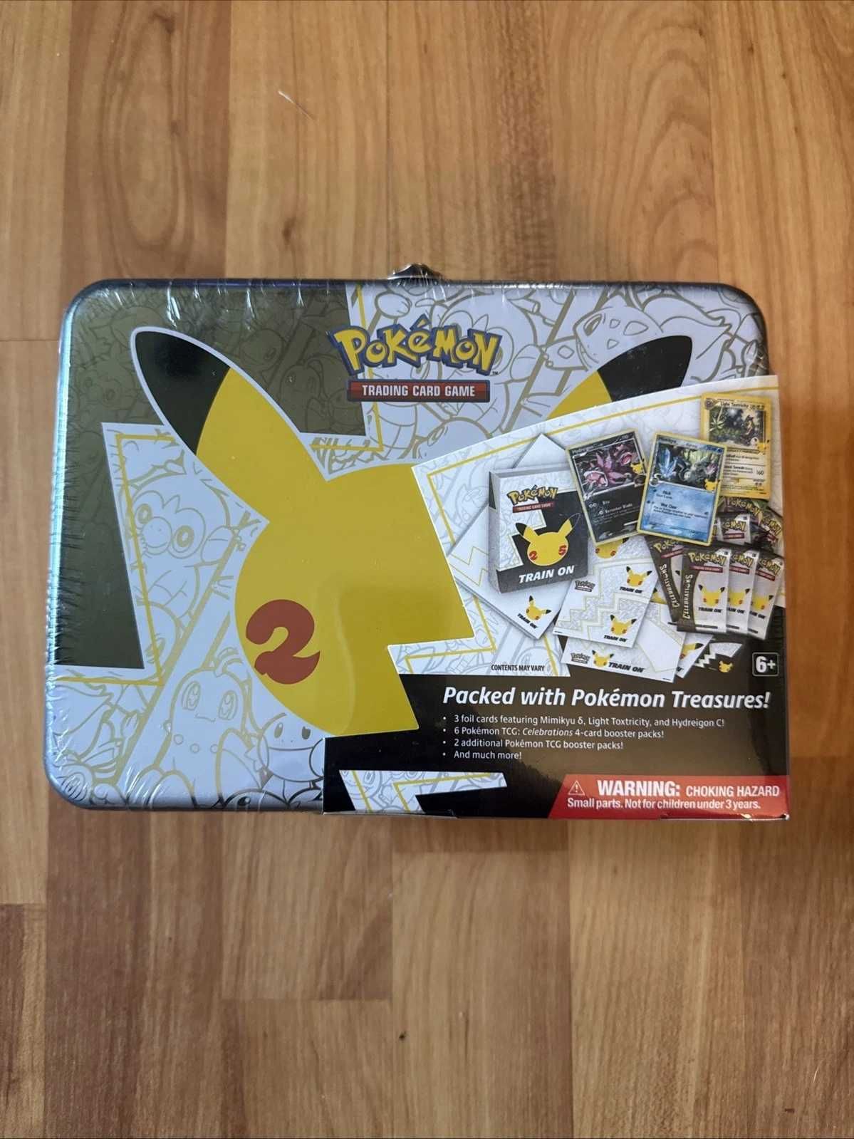 Pokémon TCG: Celebrations Collector Chest