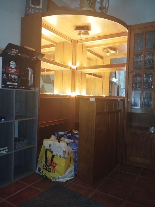 Venda de bar em bom estado