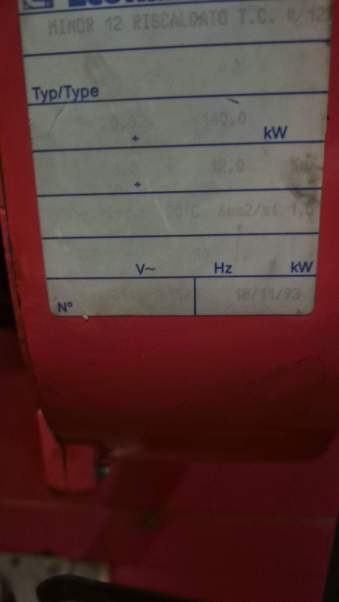 Piec olejowy nadmuchowy