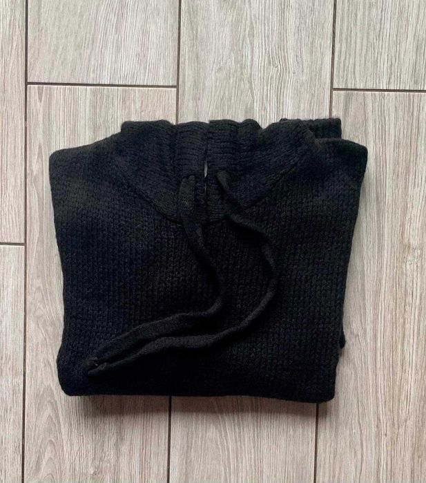 Czarny sweterek Ooh la la