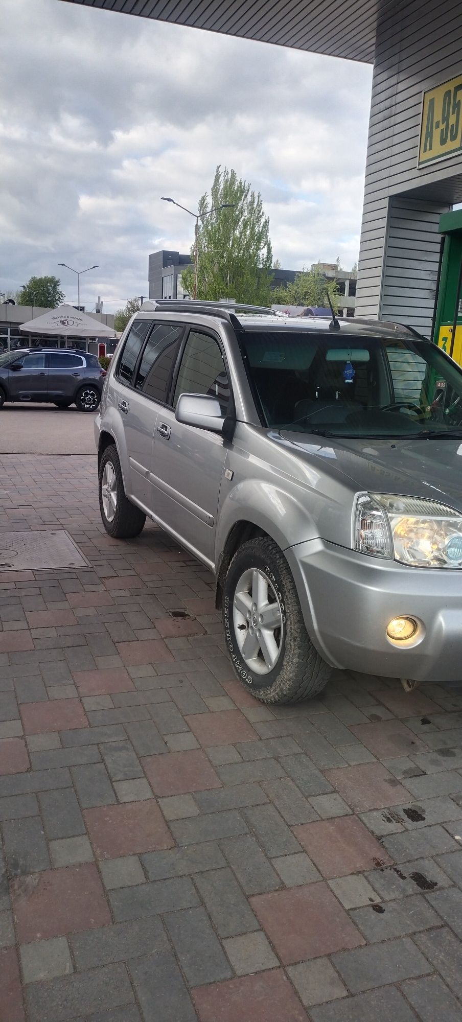 Продам Nissan Xtrail