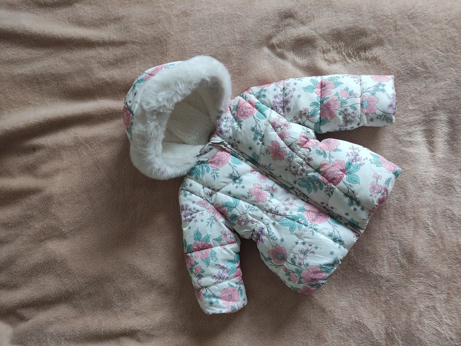 Зимова куртка (стан нової) 6-9 місяців F&F 74-80 см, куртка зима на ді