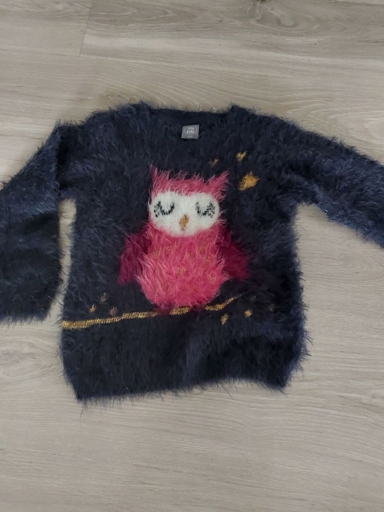 Sweter dziewczęcy 104