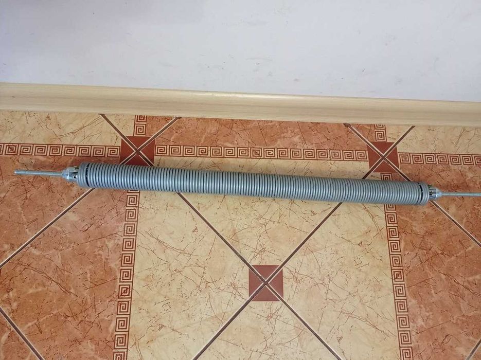 Пружина розтягування Alutech для секційних гаражних воріт, ролет