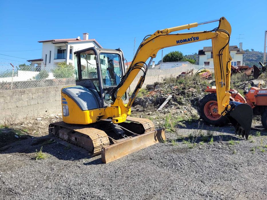 Giratória Komatsu PC 50 MR-2