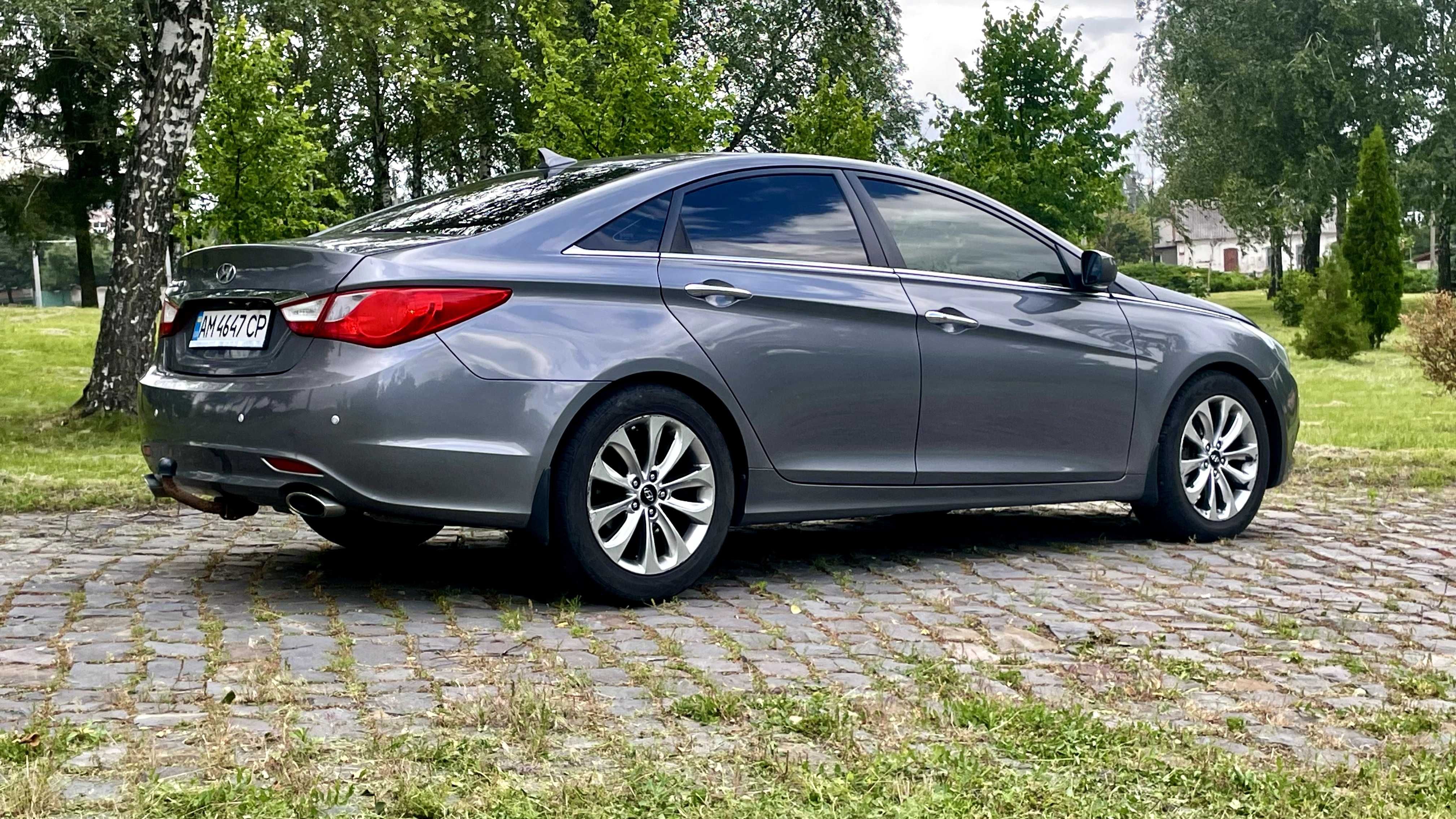 Hyundai Sonata 2011
