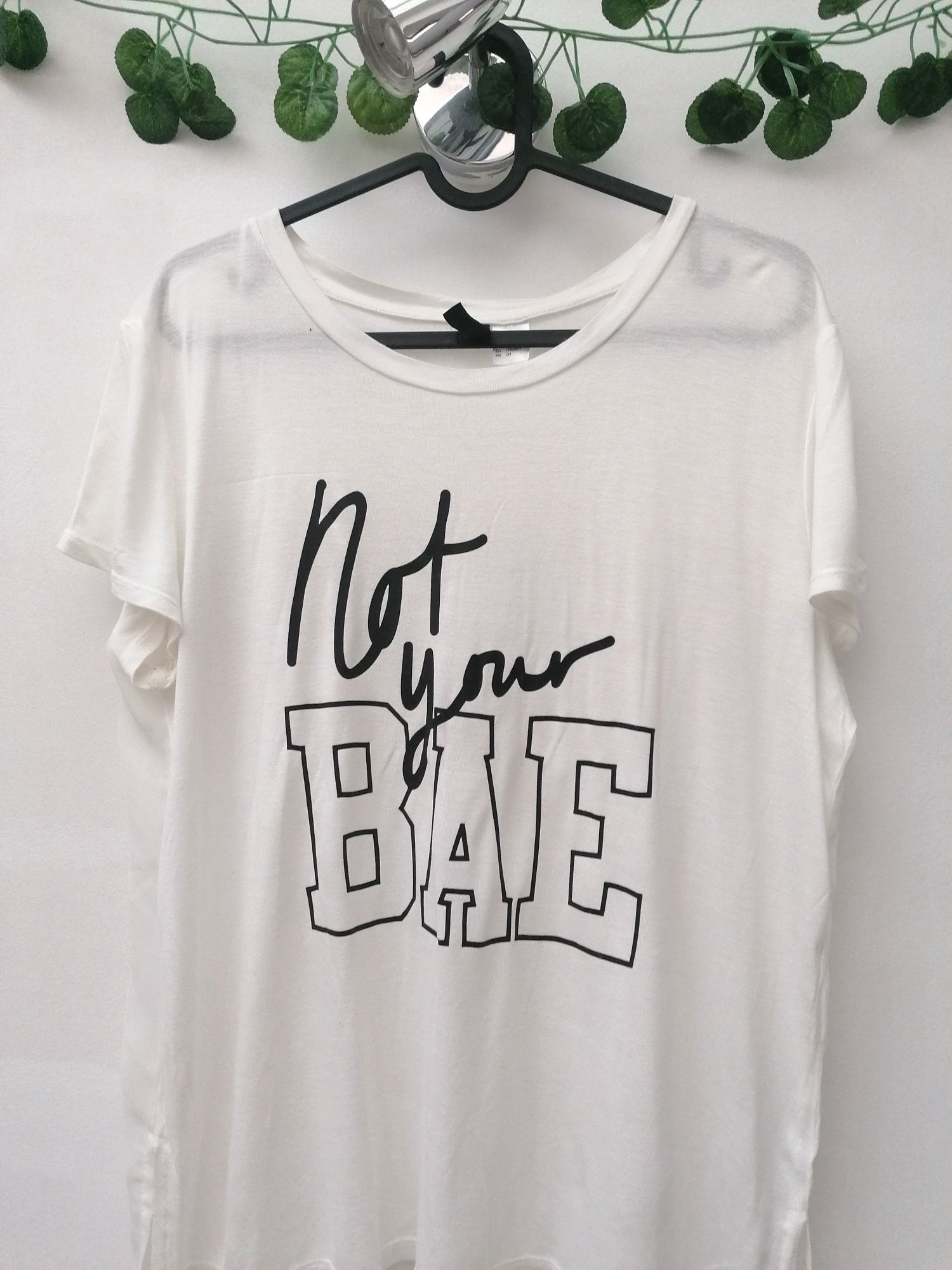 T-shirt Comprida "Not your Bae"