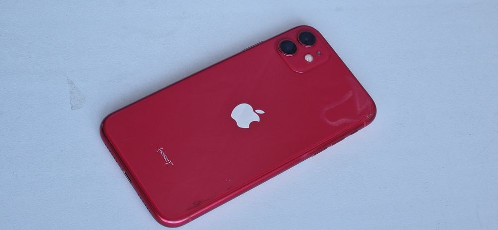 Apple iPhone 11 128GB Product Red