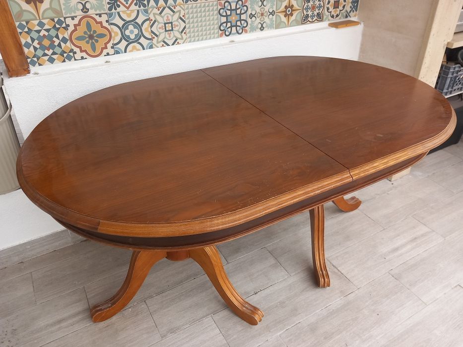 Mesa pé de galo.
