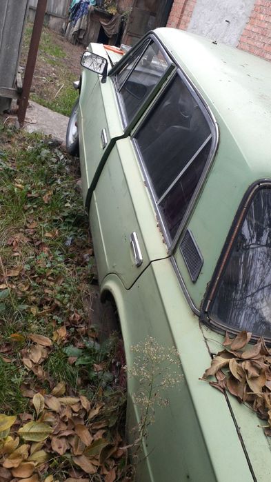 Продам машину Ваз 2103