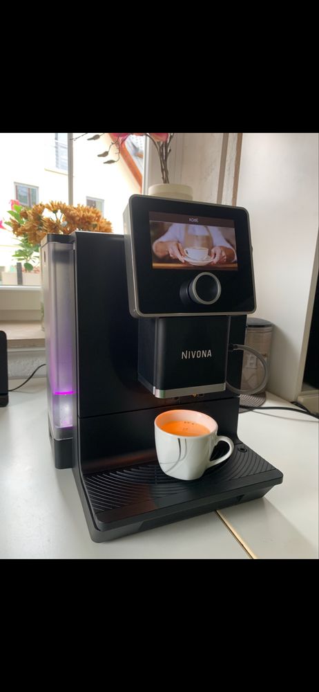 Продам кофемашину NIVONA Nicr 960 Black.