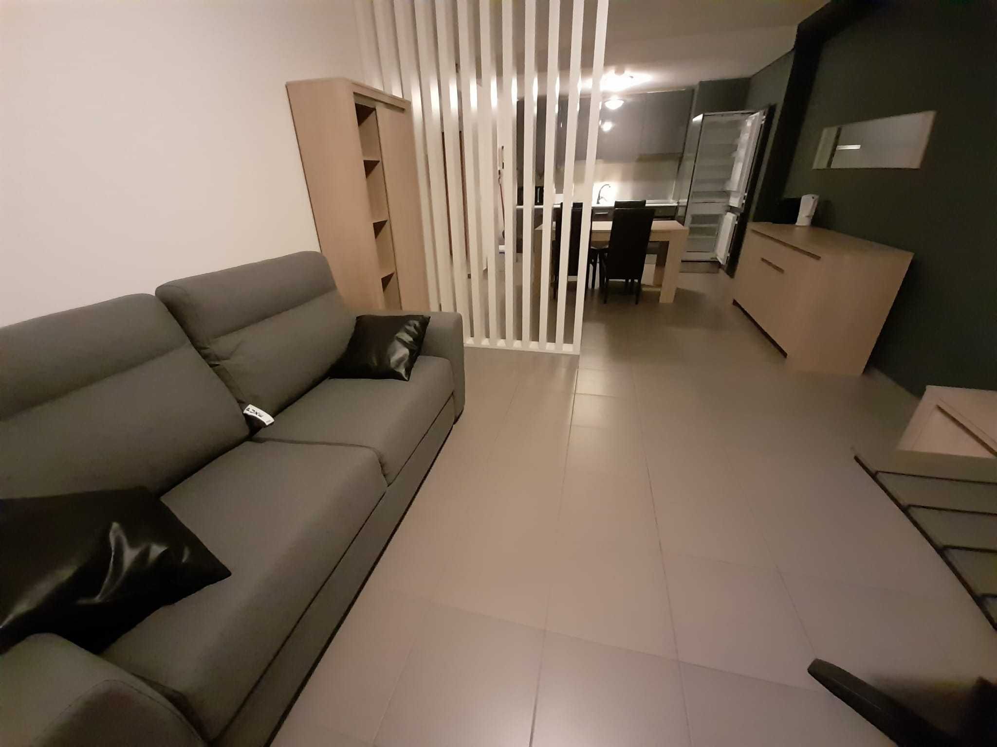 ARRENDA-SE T1- Totalmente equipado -Condomínio fechado Portimão.