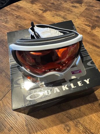 Gogle narciarskie Oakley - NOWE, BIAŁE