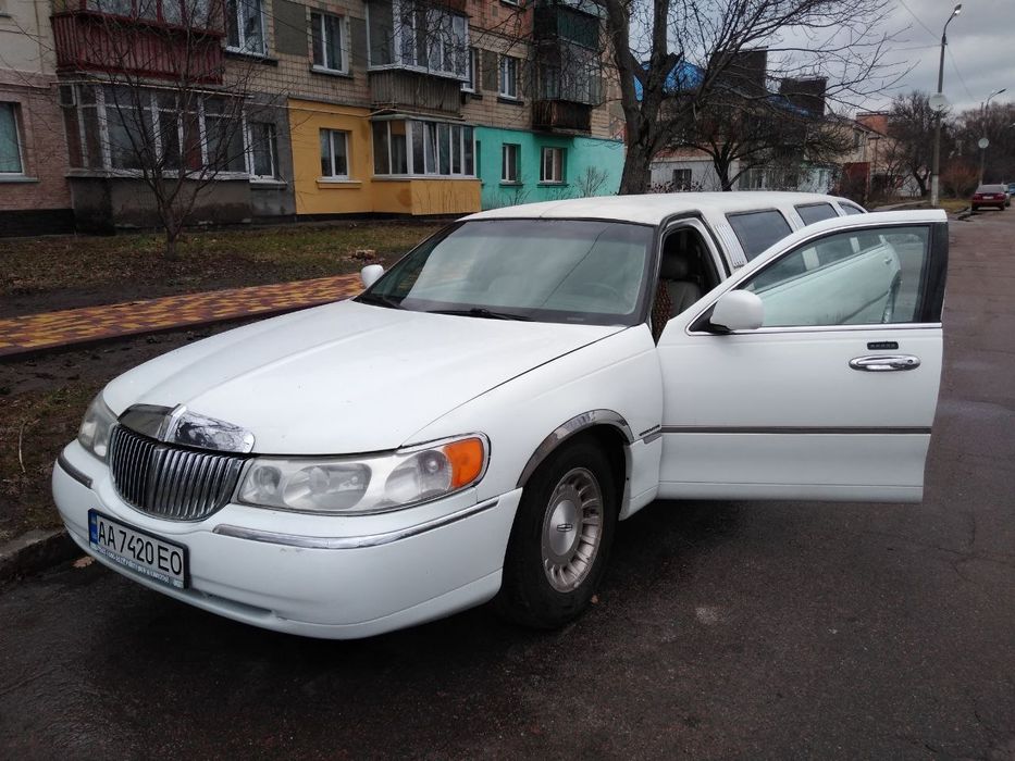 Lincoln Town Car