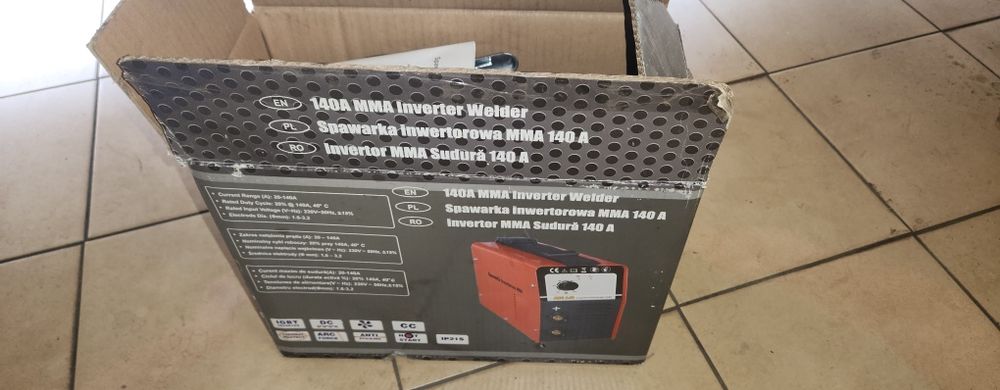 Spawarka inwertorowa MMA ARC 140