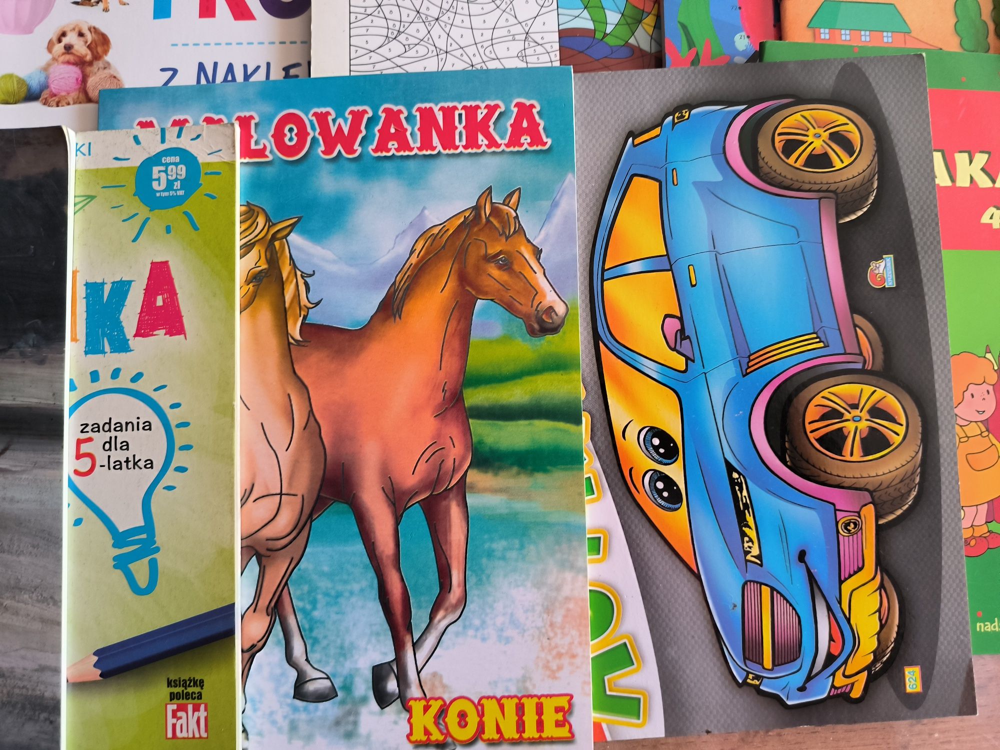 Kolorowanki, labirynty , książeczki 36 sztuk.