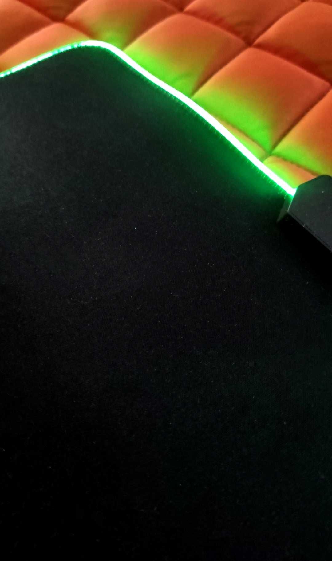 Podkładka pod myszkę RGB zmieniająca kolor LED ledowa