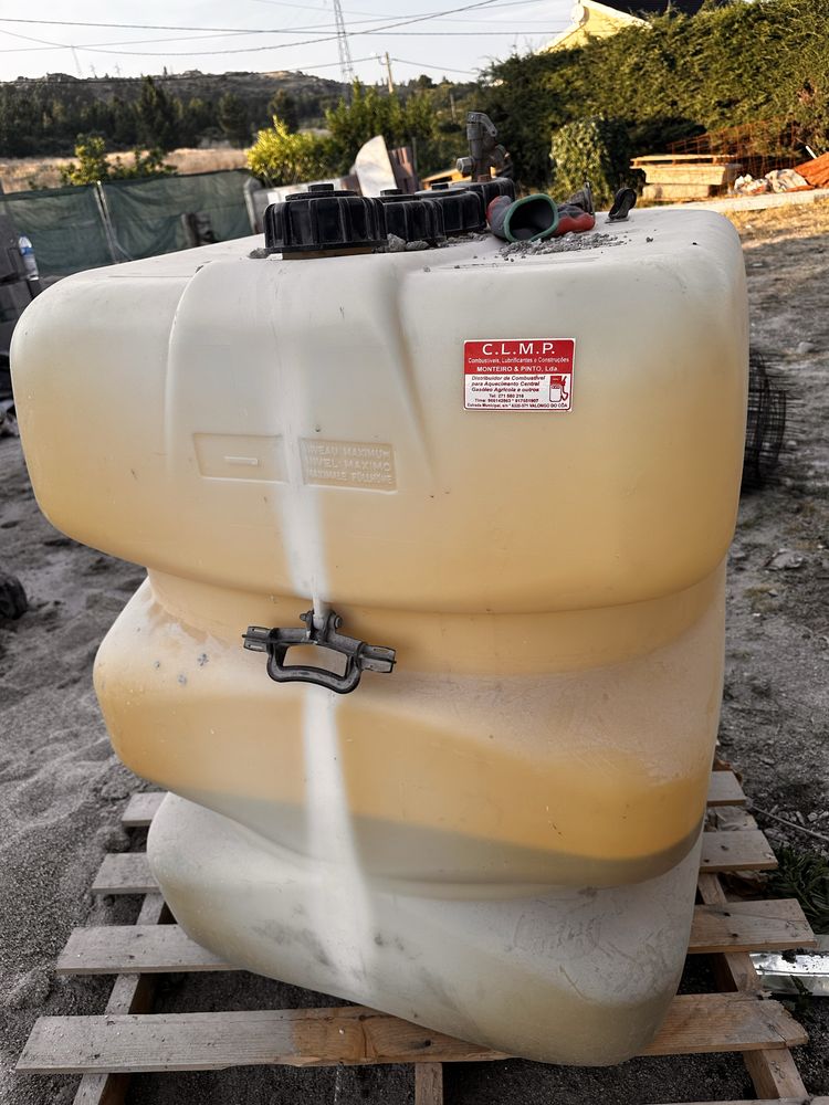 Deposito de combustivel para aquecimento central de 500 L