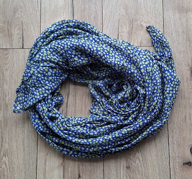 Niebieska chusta apaszka szal serca serduszka 175x90