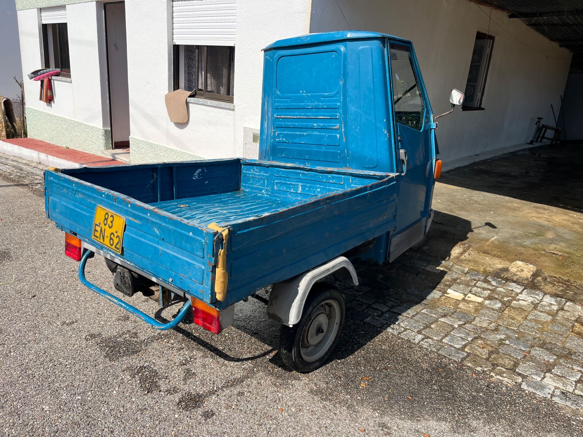 Piagio Ape 50 para restaurar