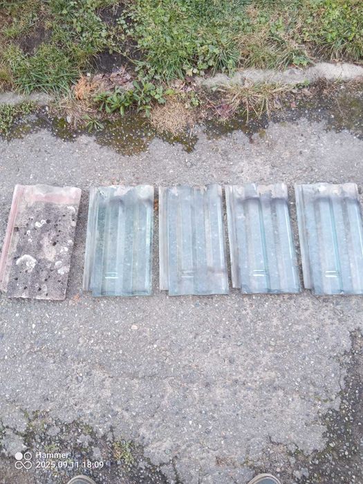 Szklana dachówka poniemiecka