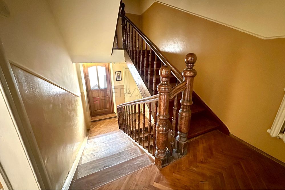 Продам 162м2 Майдан Гайдамаків