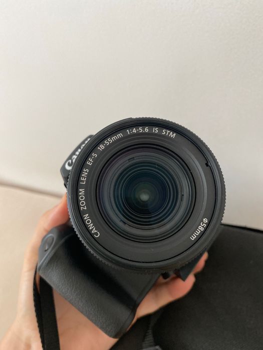 Canon EOS 250D como nova