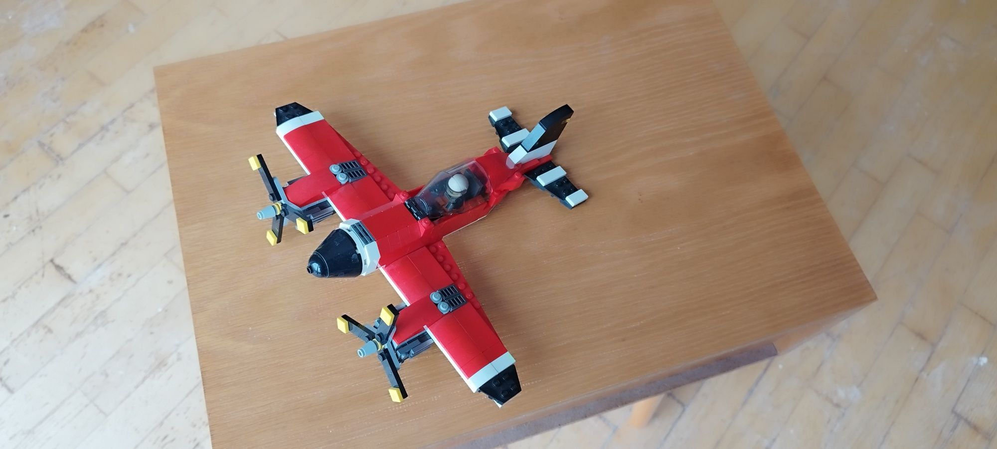 Sprzedam LEGO 31047 CREATOR: Propeller Plane