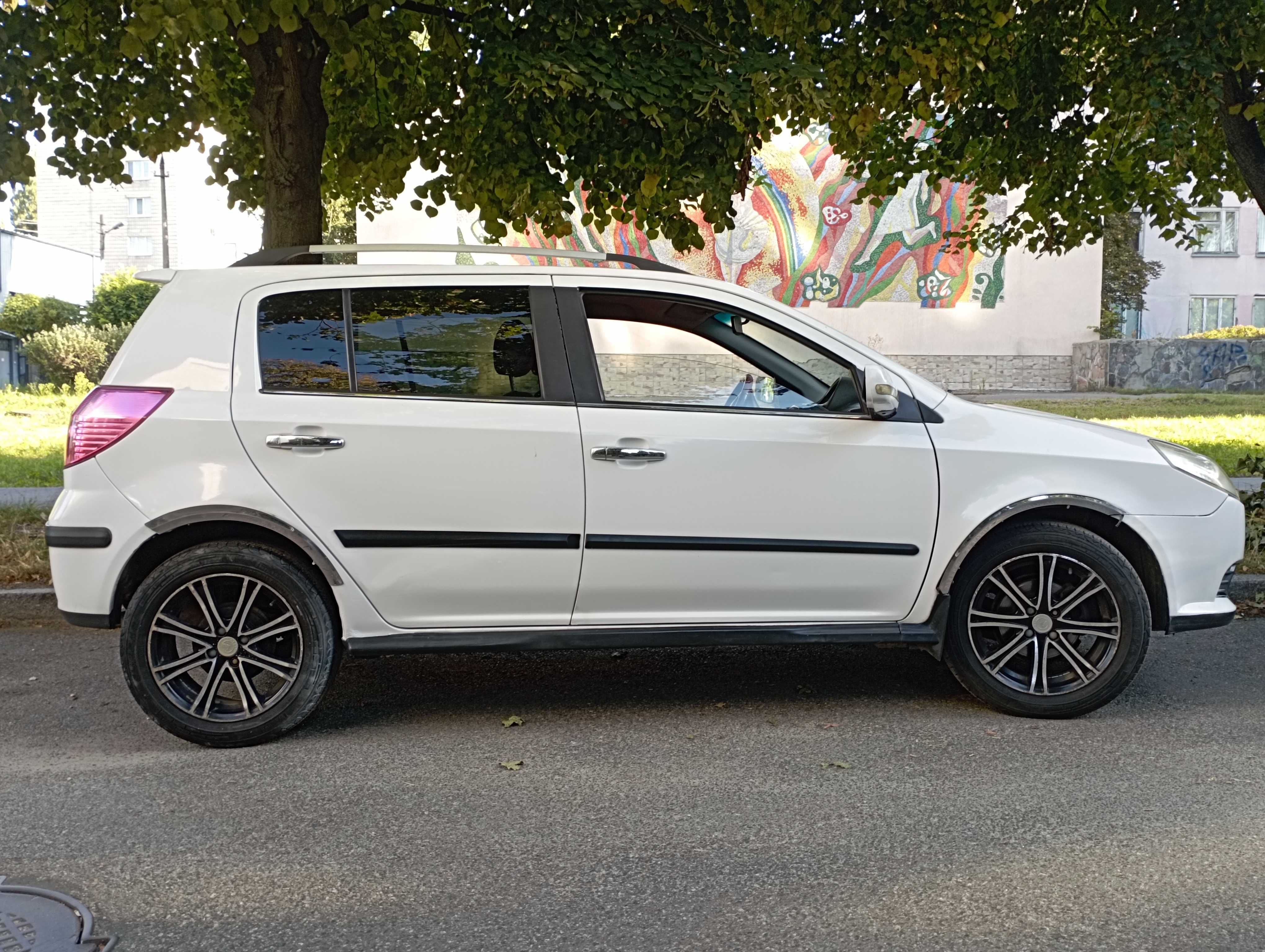 Geely MK Cross 2014