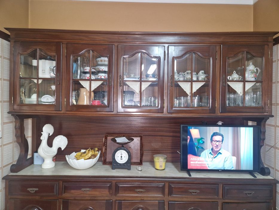 Louceiro com balcão