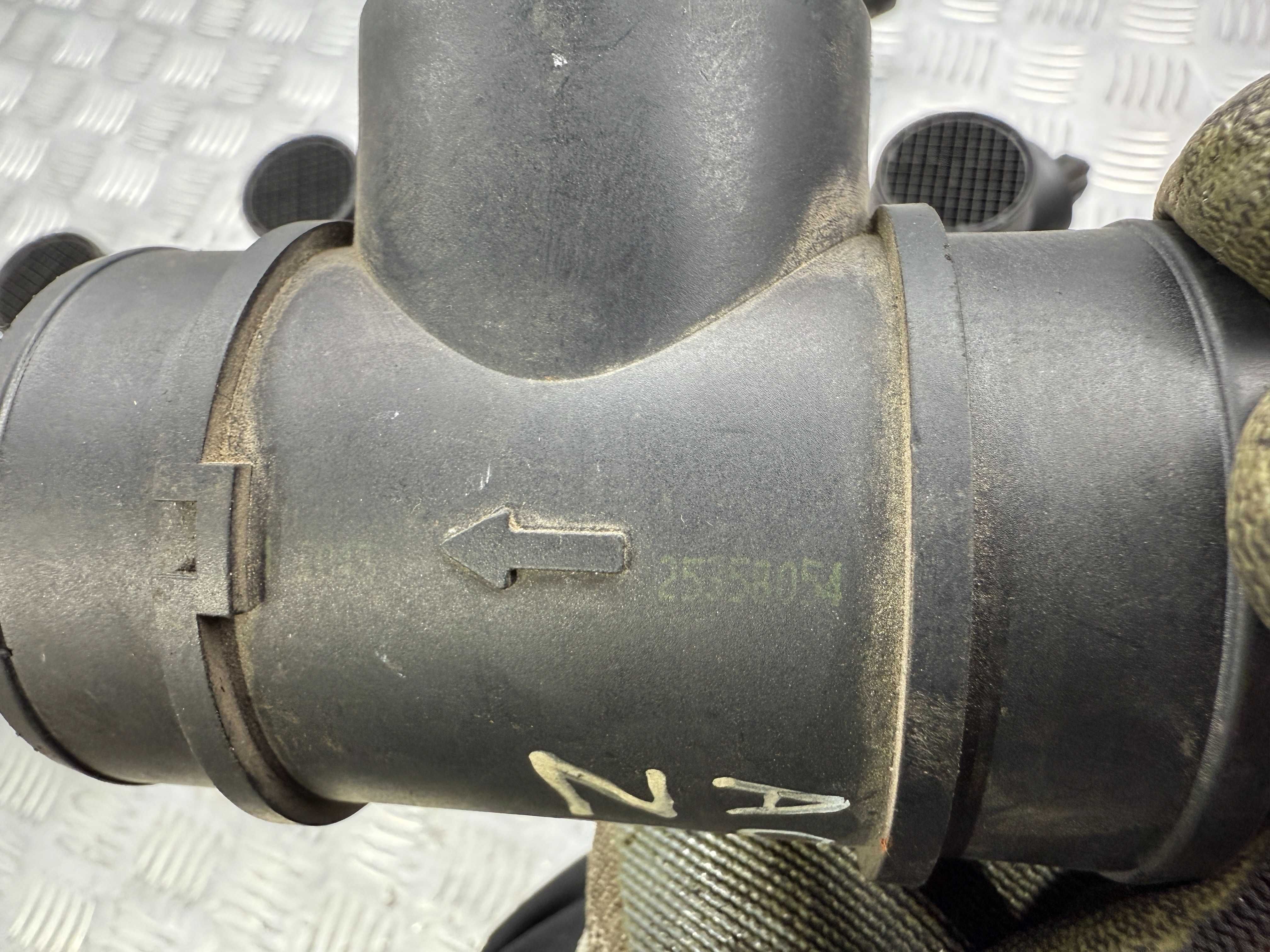 Расходомер воздуха opel astra h g zafira a b 1,6 Z16XEP 25358054