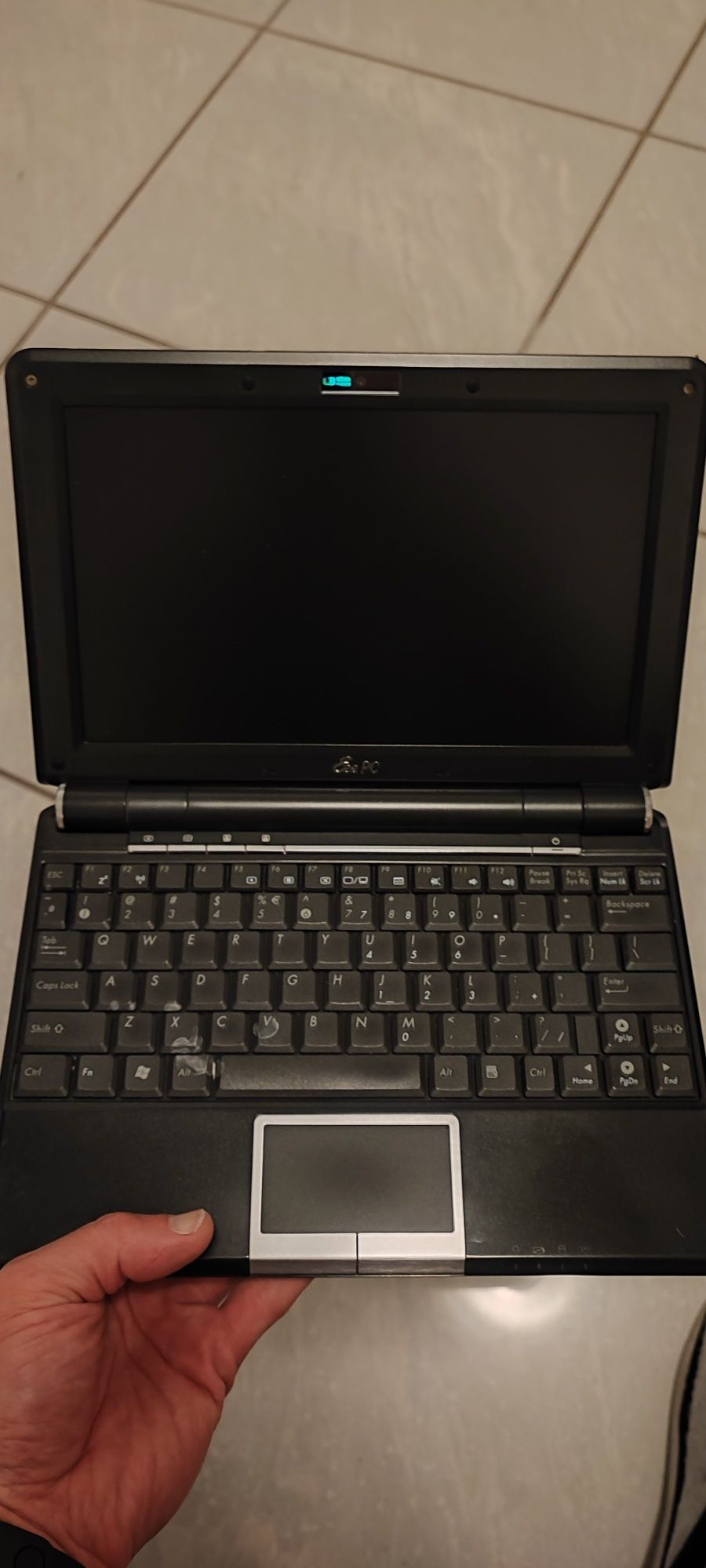 Prechistoryczny lapik Eee PC1000HD